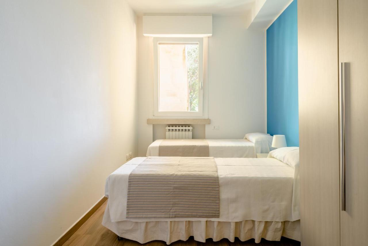 So&Mi Apartment Sirmione Bagian luar foto
